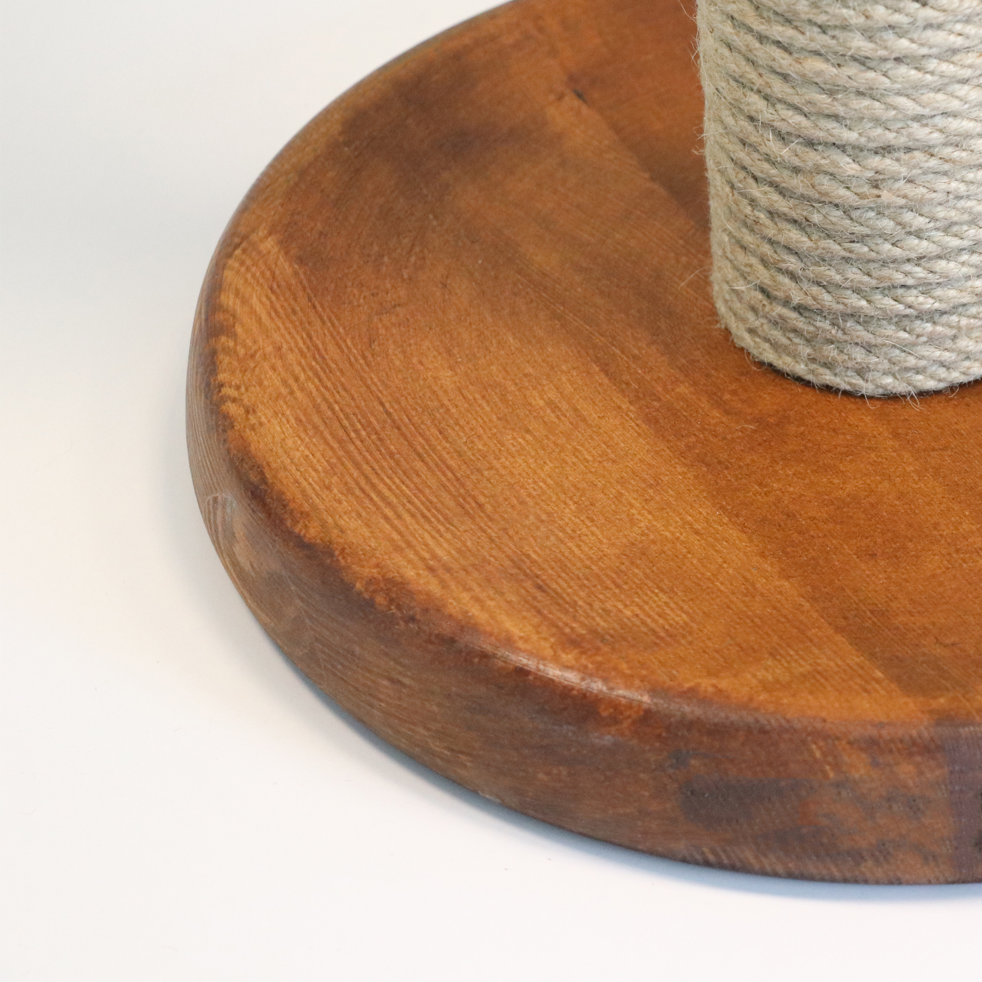  Petody - Olive Wooden Cat Scratching Post